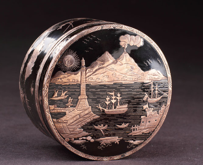 Neapolitan Gold Pique Inlaid Tortoiseshell Snuff Box